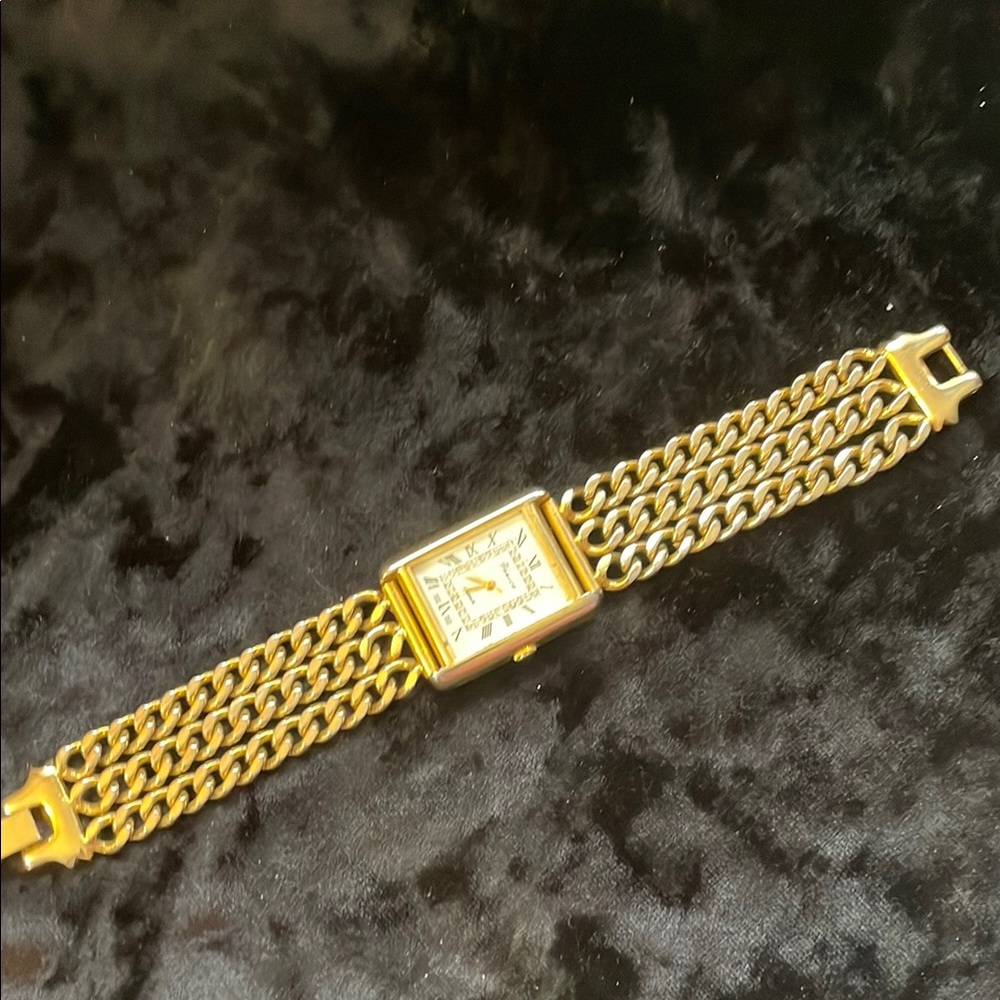 Venice Gold Chain Women's Watch